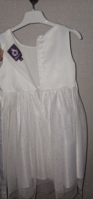 Нарядное платье белое