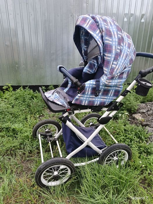 Продам детскую коляску