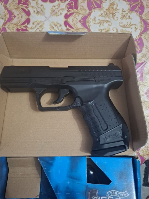 Pistol air soft Walther P 99 cu o putere de 4 Joules