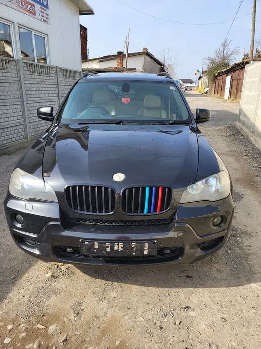 dezmembram bmw x5 e70 3.0 d an 2008