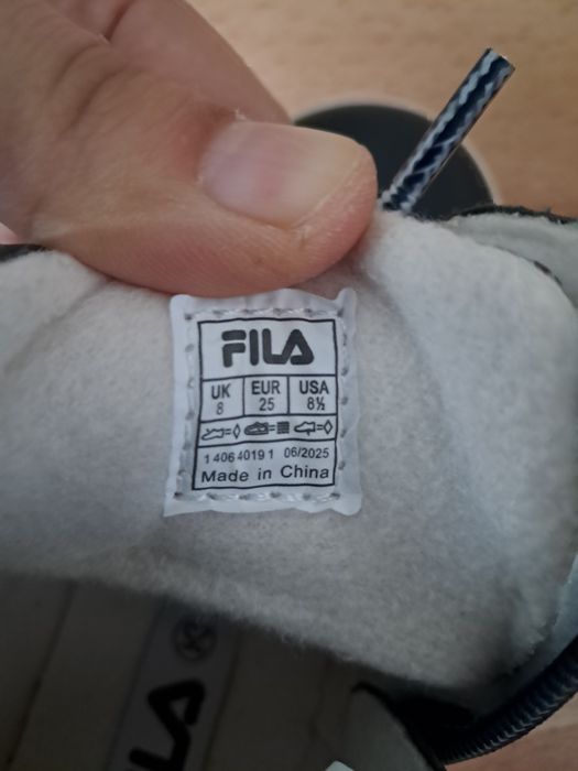 Ghetute Fila marime 25