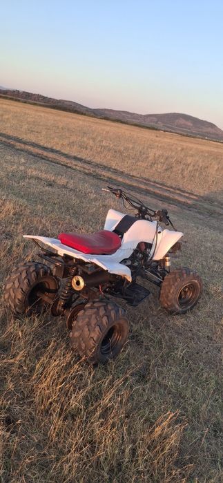 Vand atv de 200  fac si schimb