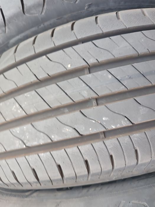 215/60/17" 4бр Good year efficient grip suv,dot4621,7mm