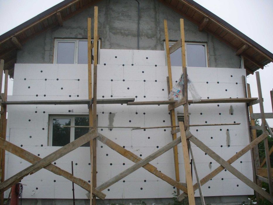 Echipa meseriași construcții interioare/exterioare