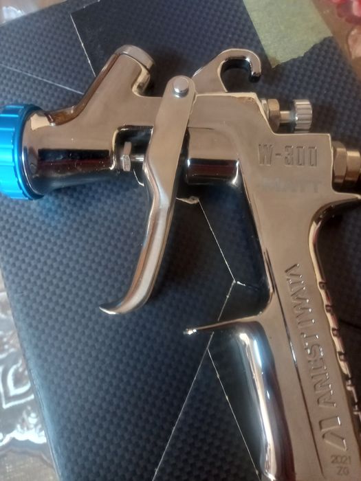 Pistol vopsit w 300