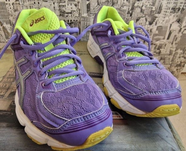 Asics Gel GT 1000 дамски лилави маратонки  39 номер