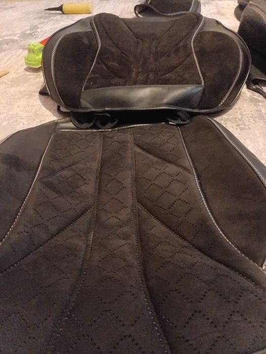 Авто чехлы новыи чёрныи