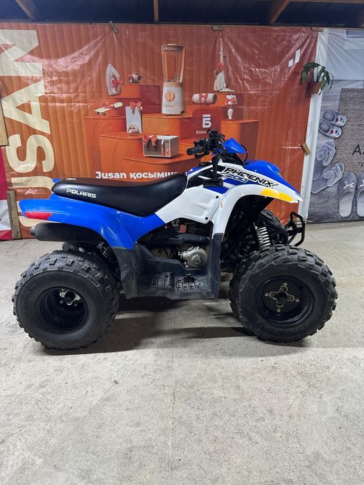 Продам квадроцикл Polaris Phoenix 200
