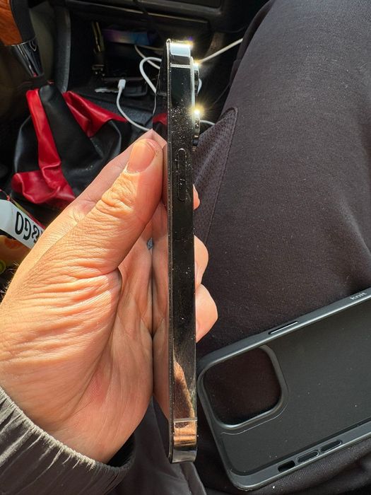 Продам айфон 14 про