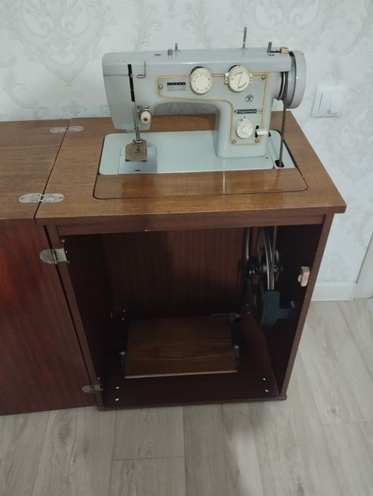 Машинка швейная Подольск