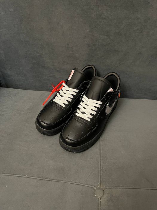 Nike air force 1 off white moma