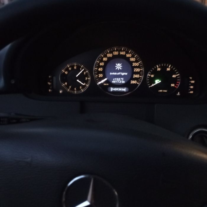 Мерцедес CLK W209 2.7CDI на части