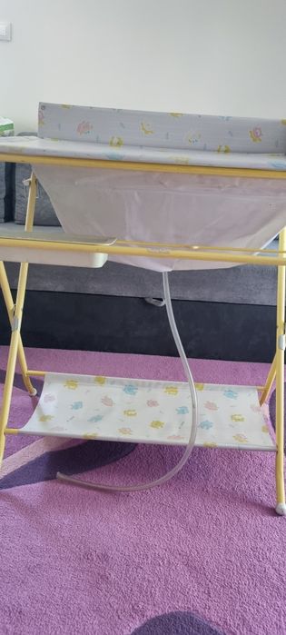 Повивалник с вградена вана за къпане + сет играчки и камера ПОДАРЪК