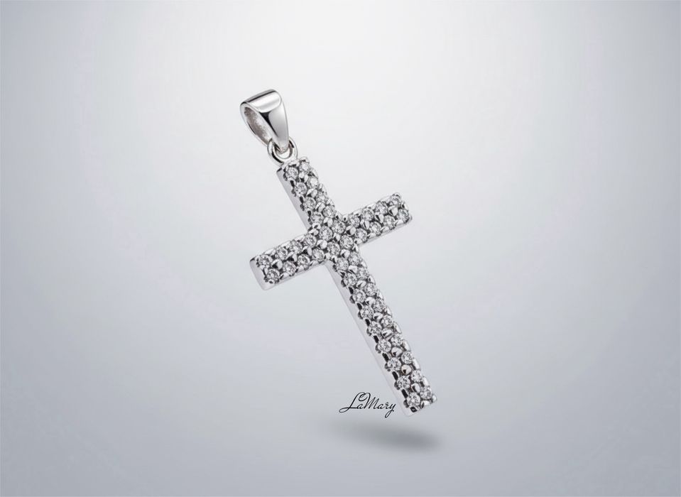 Классический золотой кулон – Крест Христианский с бриллиантами