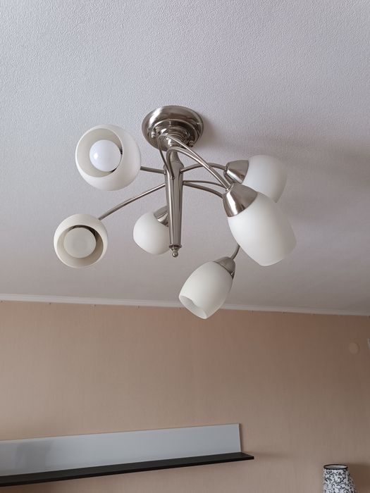 Люстра на 6 лимпочек