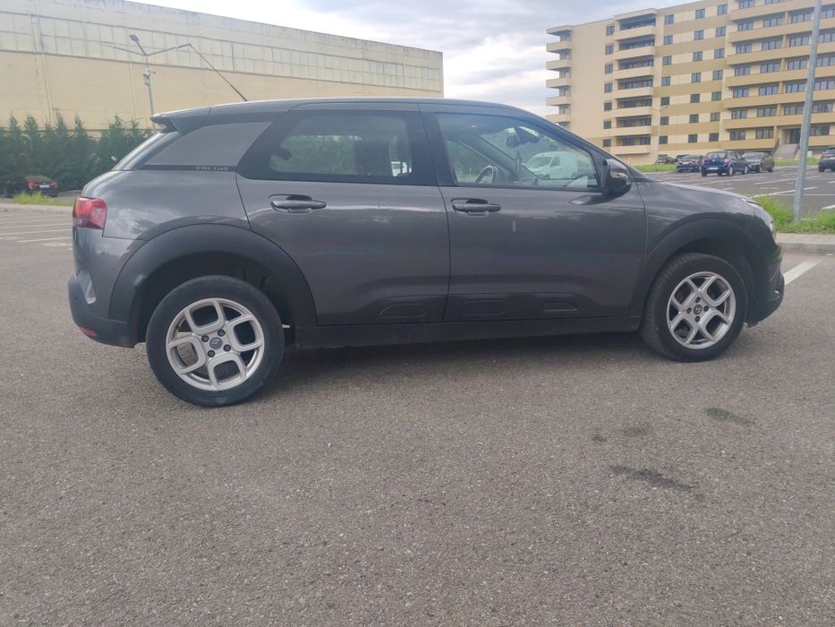 Citroen C4 Cactus Facelift (model 2019, 1.2, 139000 km). Direct proprietar