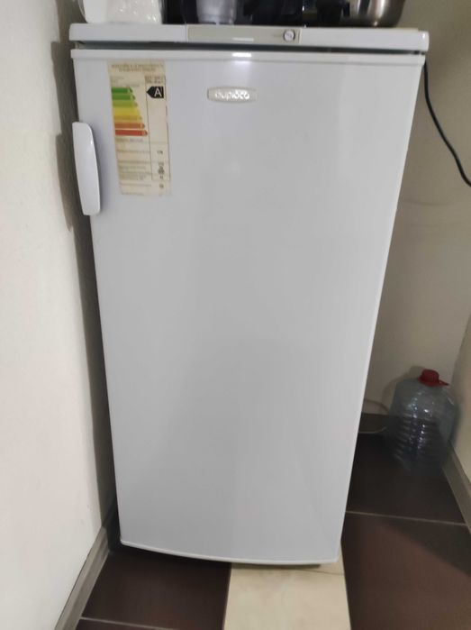 Холодильник Бирюса