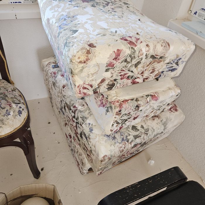 Ретро мебели - много стари