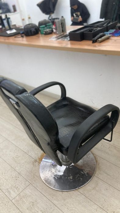 Кресло парикмахерское