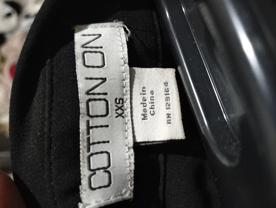 Двойка брючная GIZIA и блузка черная