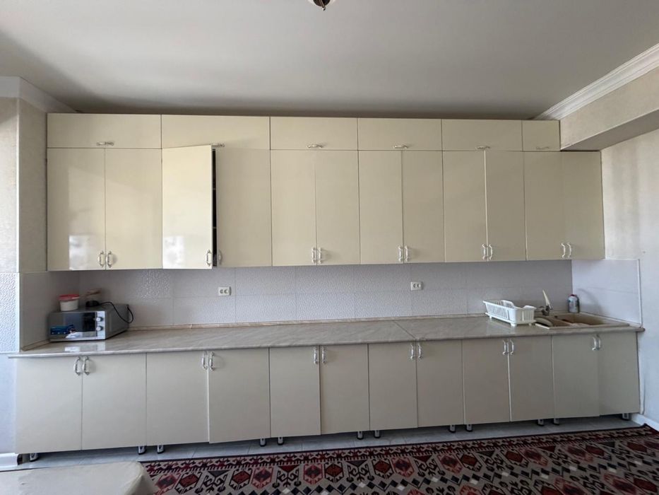 Продается кухонный гарнитур