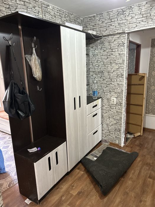 Продам прихожий уголок