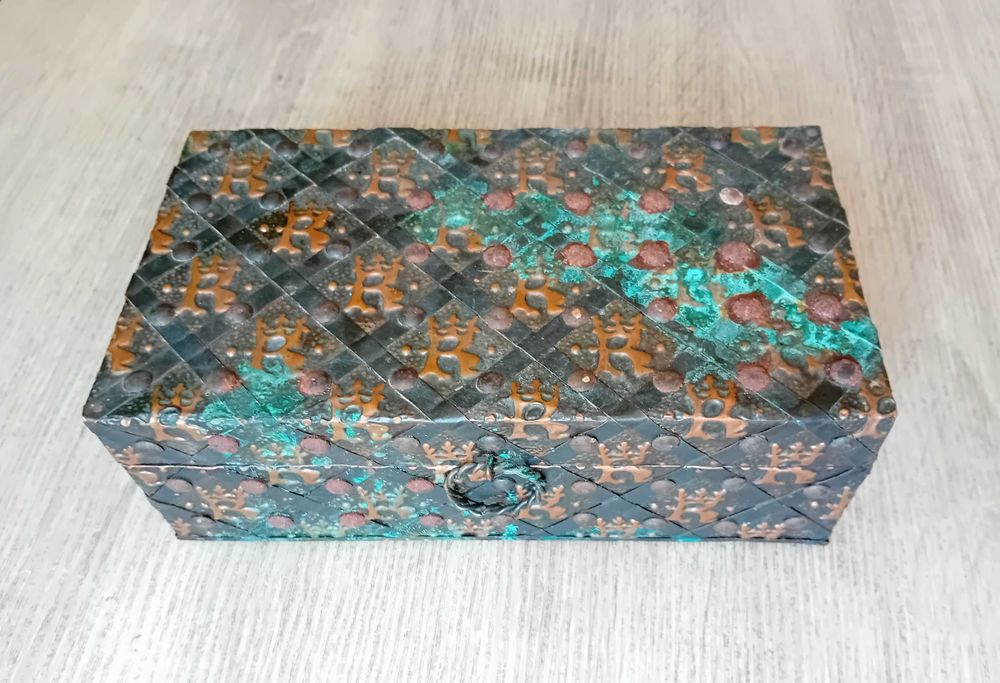 Бронзов накит, медна кутия за бижута