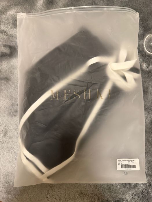 Къса рокля Meshki