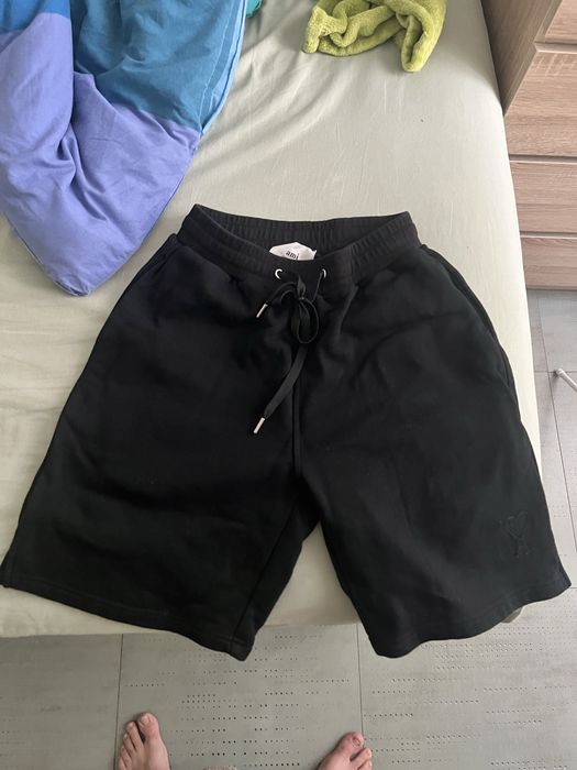 Мъжки къси панталони AMI Paris Black (М)