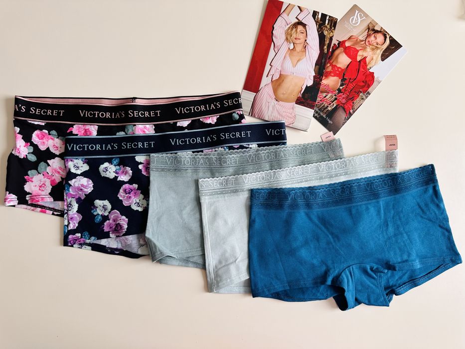 Коледно намаление Victoria’s Secret марково дамско бельо САЩ