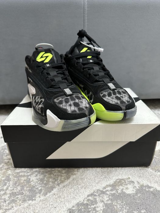 Баскетбольные кроссовки 41 размер