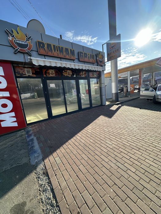 Inchiriez Spatiu Comercial e85 langa Rompetrol Ramnicu Sarat,122mp2,380v