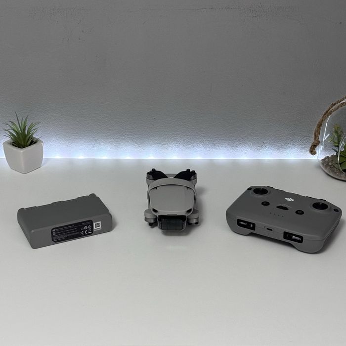 Drona DJI Mini 2 4K Fly More Combo | 3 baterii + Telecomanda RC-N1 |