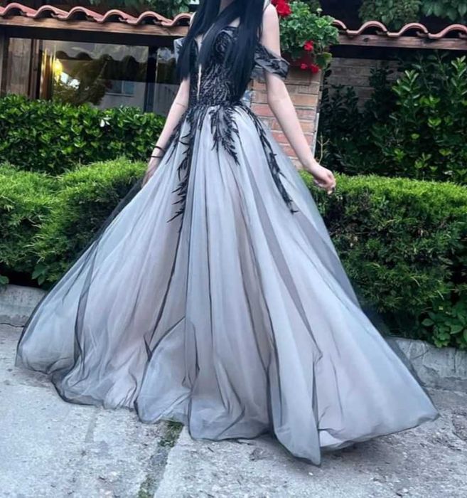 бална рокля в отлично състояние като нова