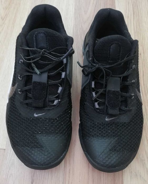 Маратонки на NIKE ном.41