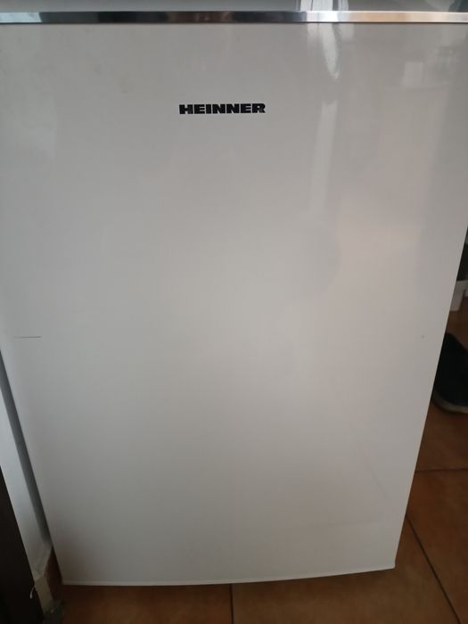Congelator Heinner HFF-V102F+ , 102 l, Clasa F, 3 sertare, Control mecanic, H 83.8 cm, Alb