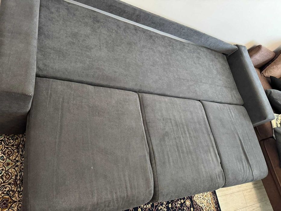 Продаю диван в хорошем состоянии