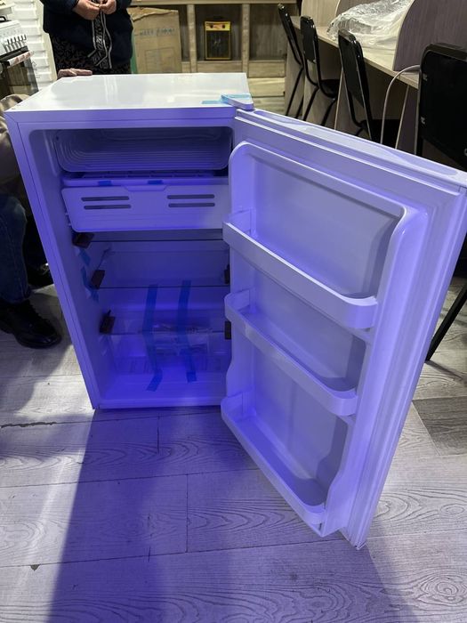 Beston холодильник серый иневый