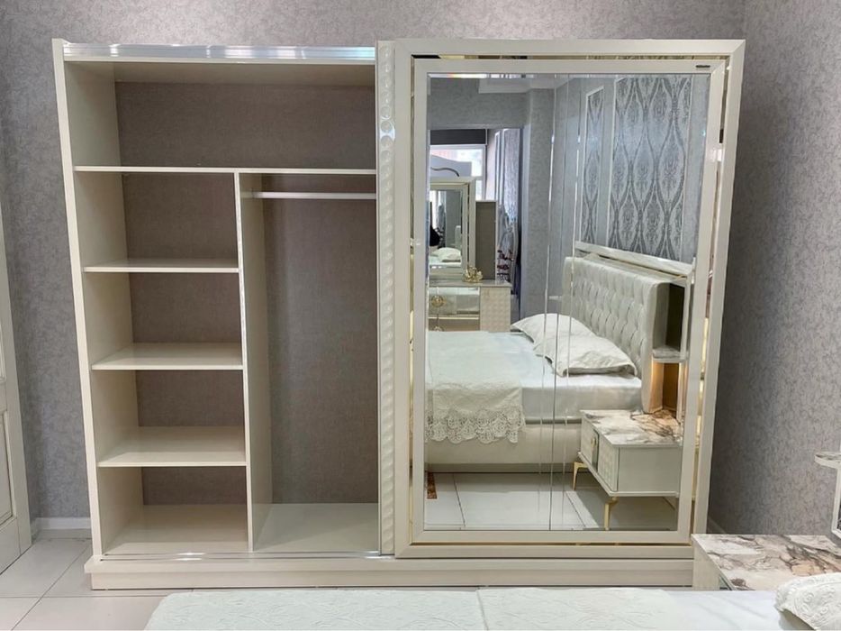 Спальный гарнитур сатылады!