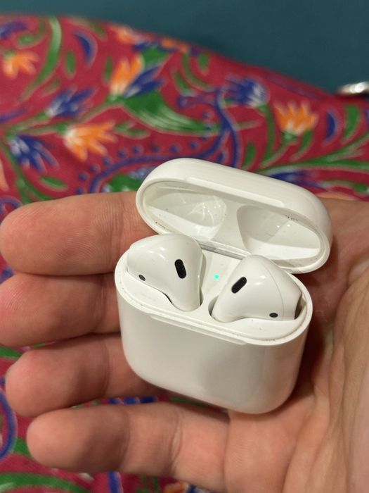 Продам наушкики Airpods