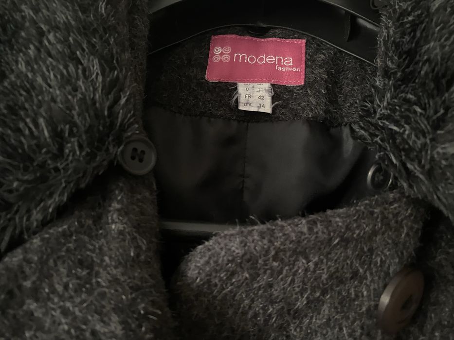 Елегантно вълнено дамско палто Modena