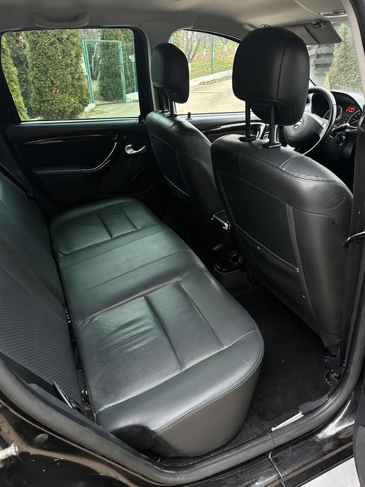 Vand Duster • PRESTIGE•1.6 benzina•2011