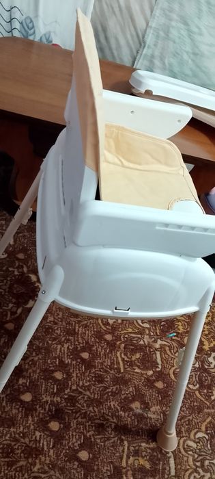 Продам детский столик