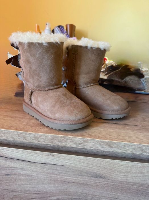 Детски зимни обувки UGG