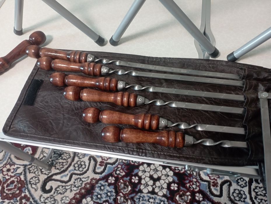 Раскладной стол и стул + шампур и мангал