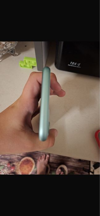 Iphone 11 verde