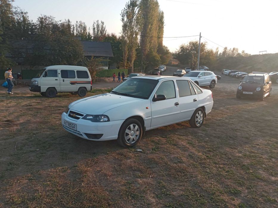 Продам Nexia 2 1.6 матор своя, срочно!!