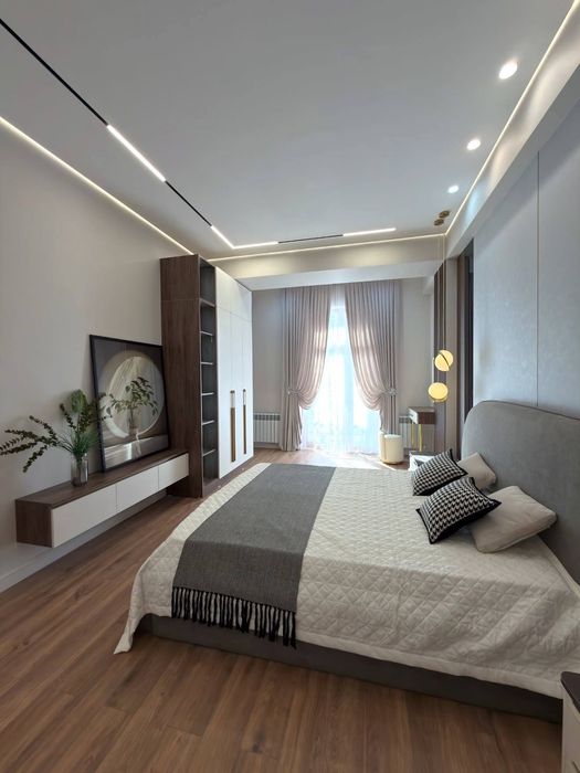 Сдам СРОЧНО  роскошную 3х ком кв-ру в ЖК NRG Oybek ор-р метро Айбек Р5