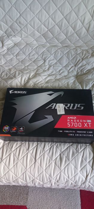 Placa video Radeon RX 5700 XT