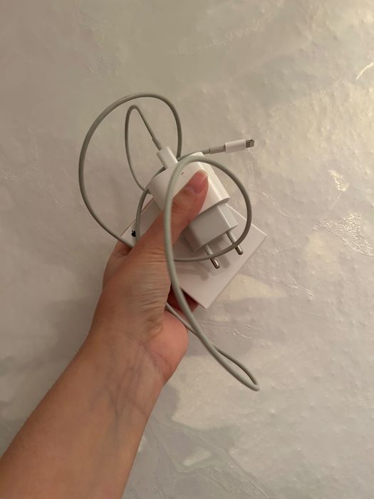 Продaм iPhone 14